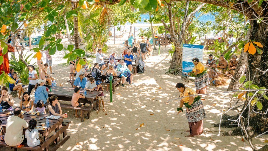 South Sea Island Day Cruise from Port Denarau — Lunch Included
