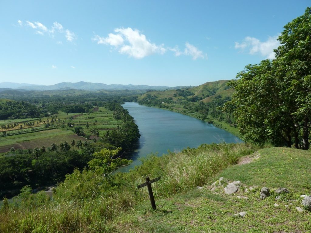 Tavuni Hill Fort — Guided Visit with a Naroro Guide (50 chars)